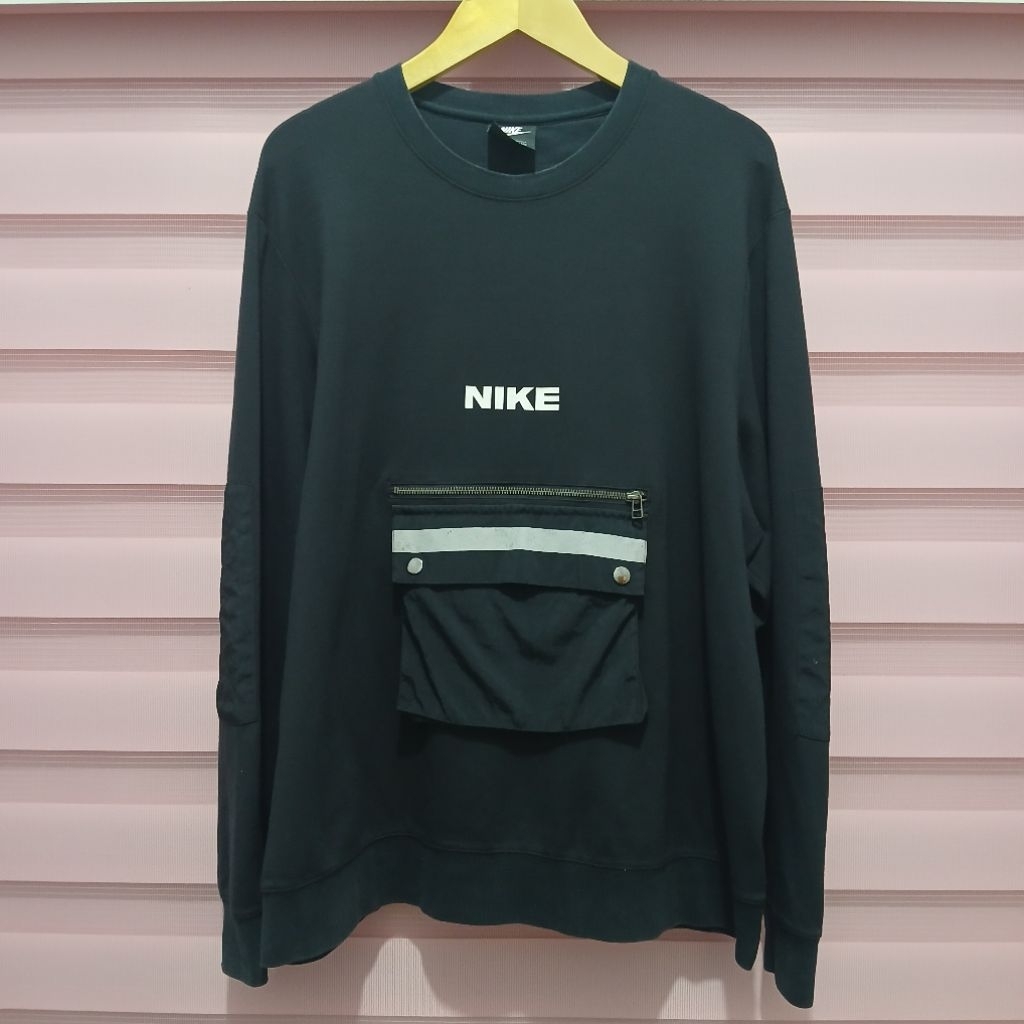 Crewneck Nike Cagoule