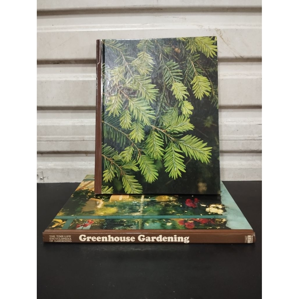 Time-Life Encyclopedia of Gardening (Evergreens dan Greenhouse Gardening) by James Underwood Crocket
