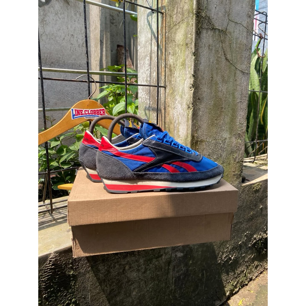 Reebok Aztec