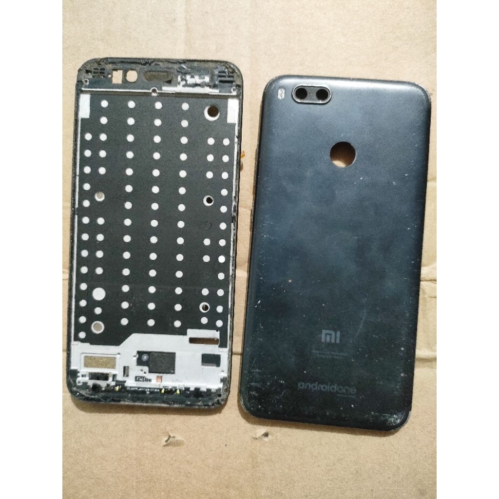 Tulang Dudukan LCD, Kamera, Sidik Jari Xiaomi Mi A1 Copotan