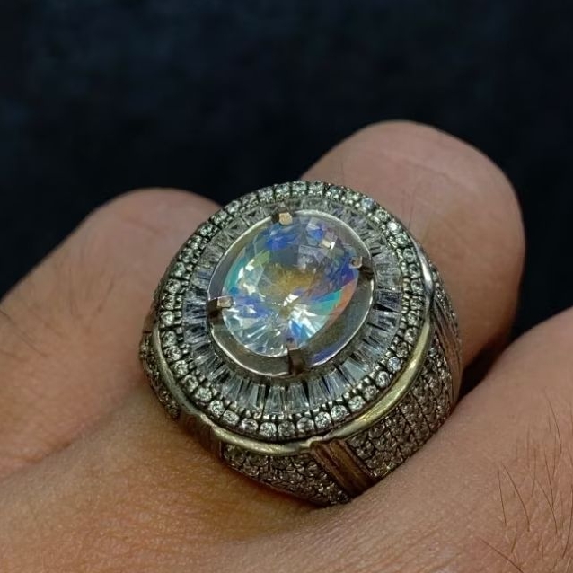 CINCIN NATURAL RAINBOW MOONSTONE