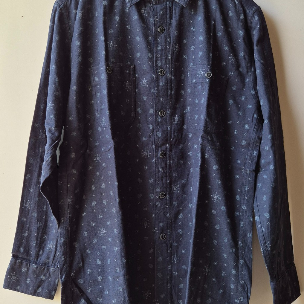 UNIQLO Flannel Printed Shirt Paisley Kemeja Lengan Panjang Motif Bandana Size L