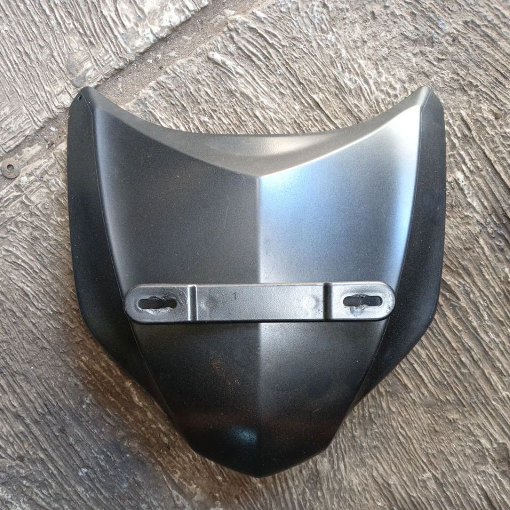 cover front top dasi panel tameng supra x 125 helm in gray 64500 KYZ 900ZA original bagus