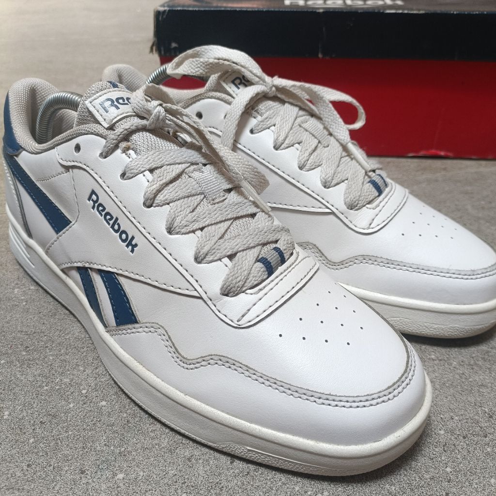 sepatu sneakers Reebok royal techque t size 41 leather white putih