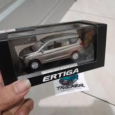 diecast miniatur mobil suzuki all new ertiga 2018 skala 43 dealerbox