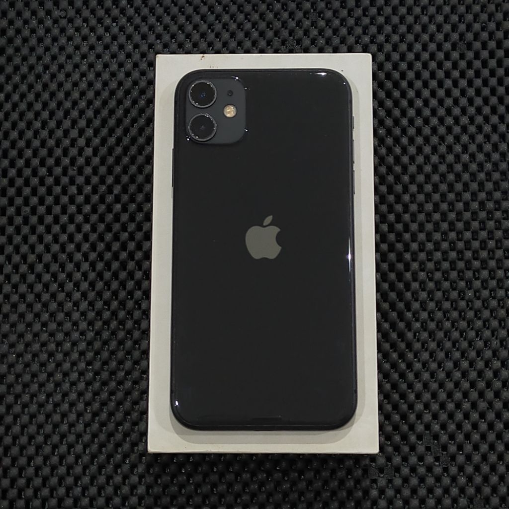 iPhone 11 64 GB Ex Garansi Resmi iBox Indonesia Second Original (Baca Deskripsi)