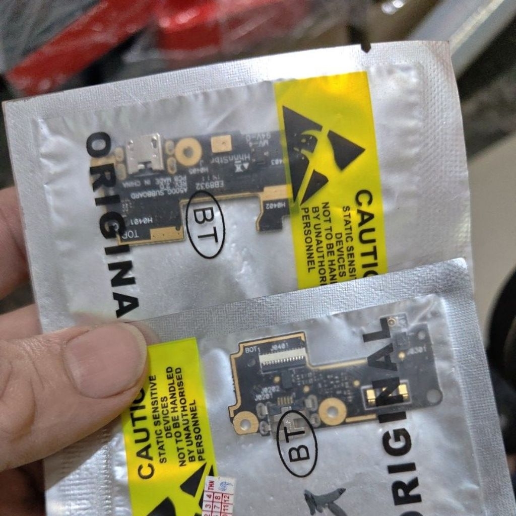 ui board charging asus zenfone 5 papan cas