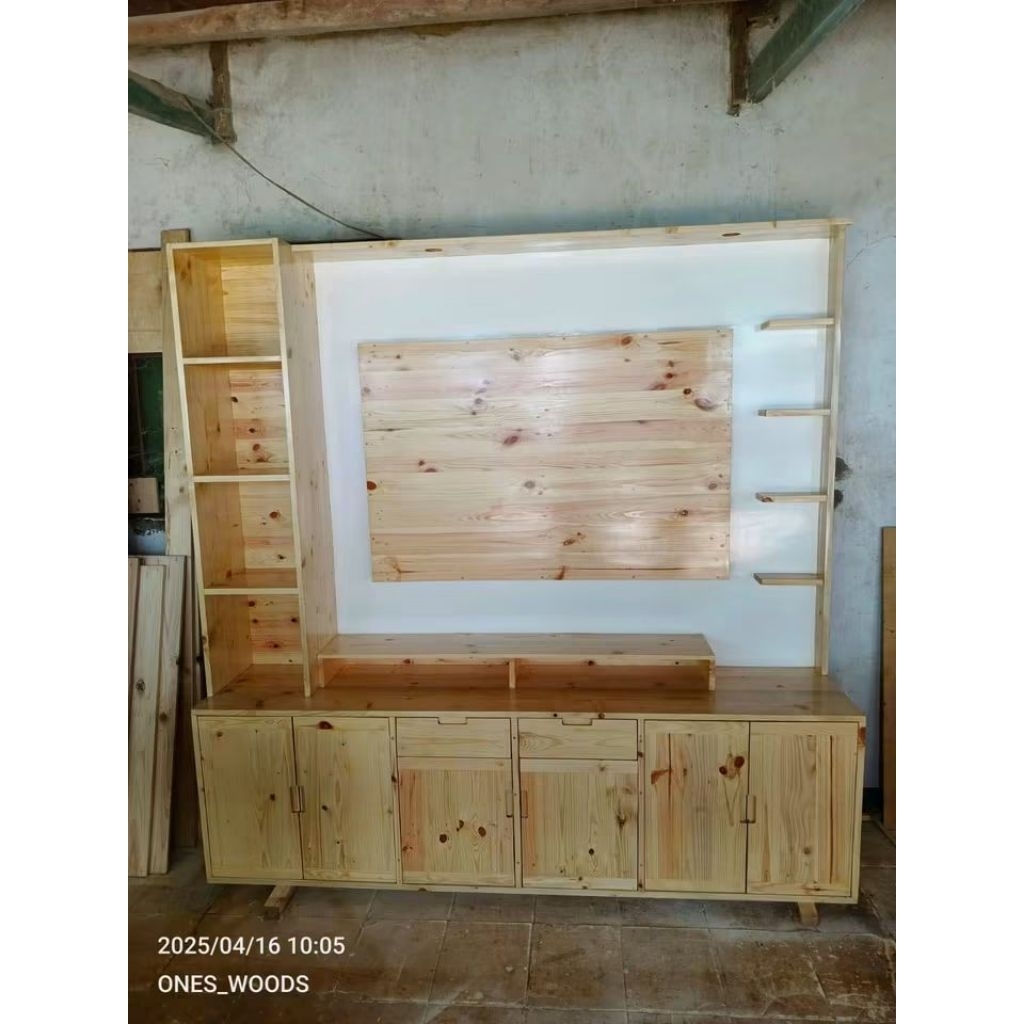 Backdrop Tv. jati belanda 300x200  finishing natural/bakar cleargloss