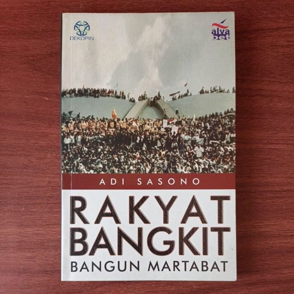 BUKU RAKYAT BANGKIT BANGUN MARTABAT oleh ADI SASONO