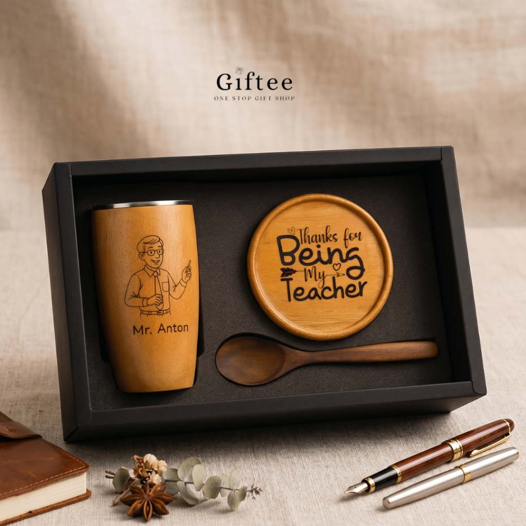 KADO TEACHER HAMPERS TAMBORA CUSTOM NAMA KARAKTER HADIAH PERPISAHAN GURU WALI KELAS SET MUG KAYU STA