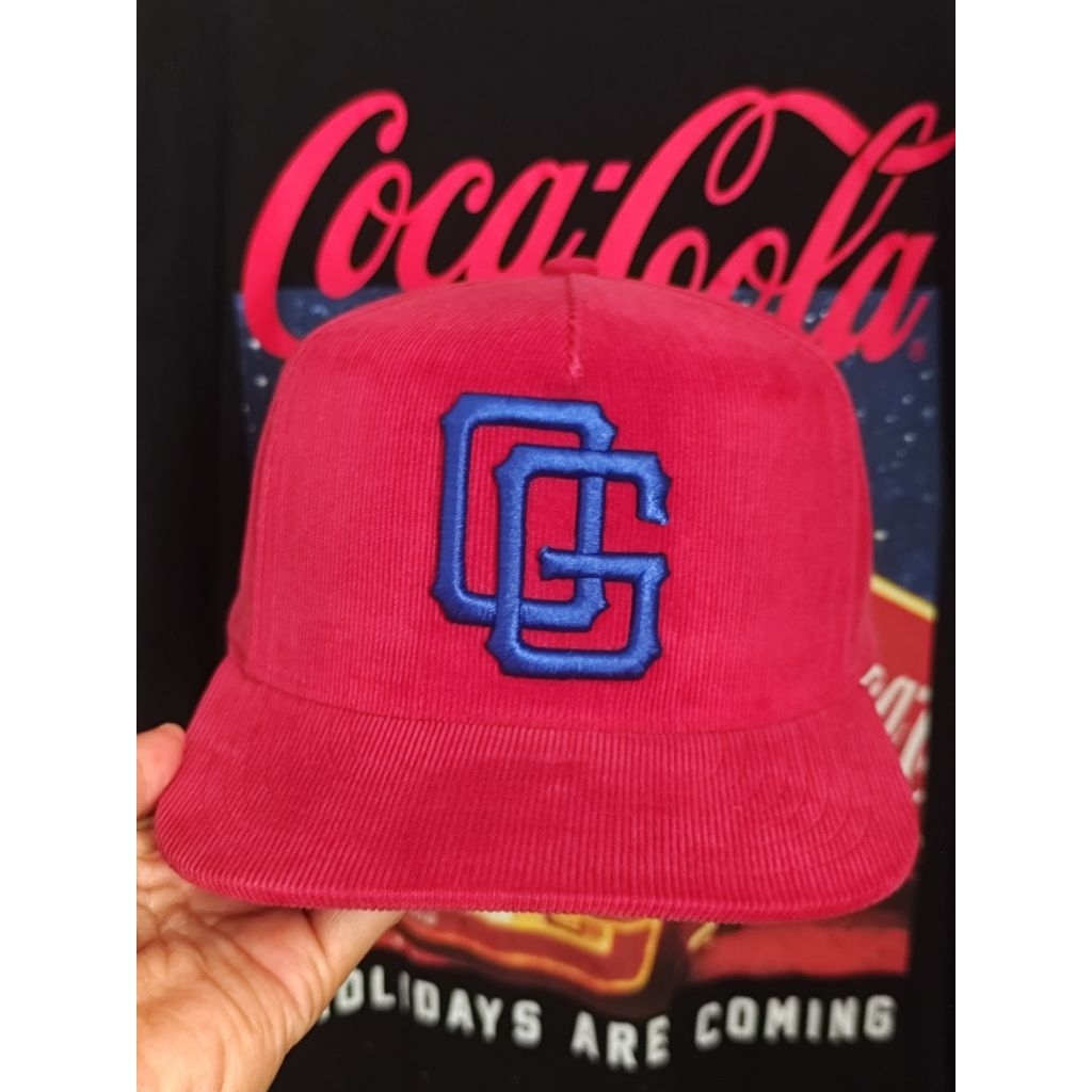 Topi Snapback OBEY corduroy