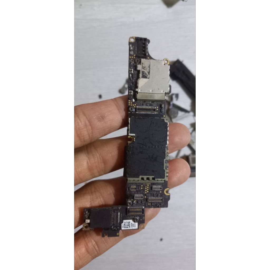 mesin iphone 4s dan printilannya