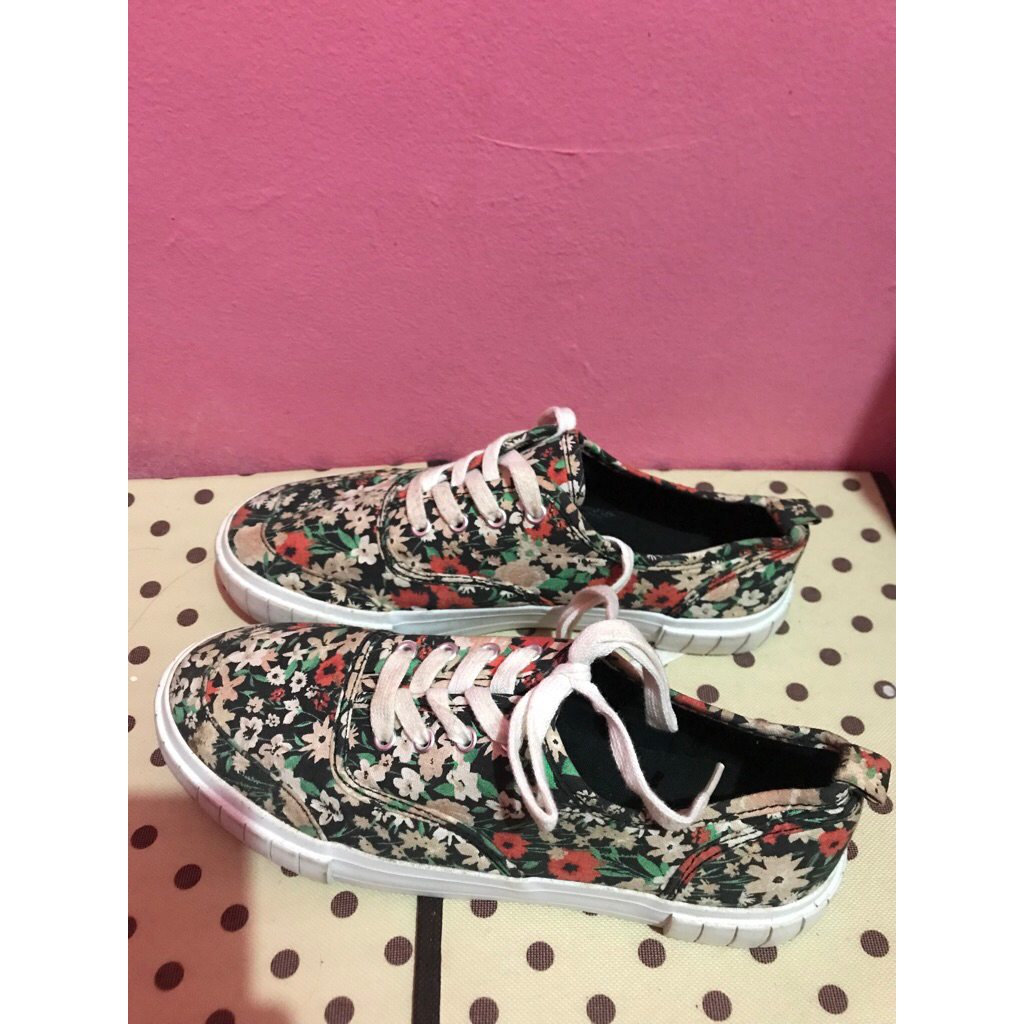 sepatu h&m