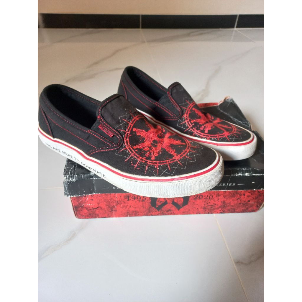 SEPATU BURGERKILL - saintbarkley x burgerkill - slipon burgerkill size 42