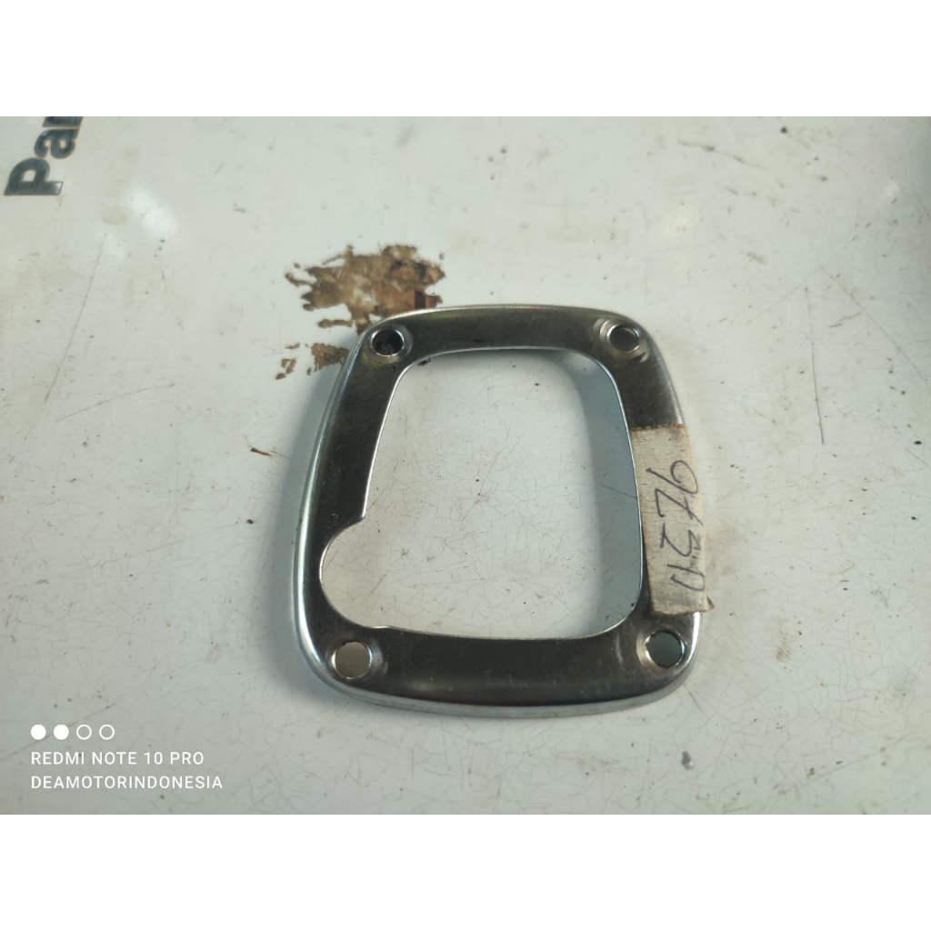 klem pengunci / klem tutu karburator karbu suzuki a100 original /4576