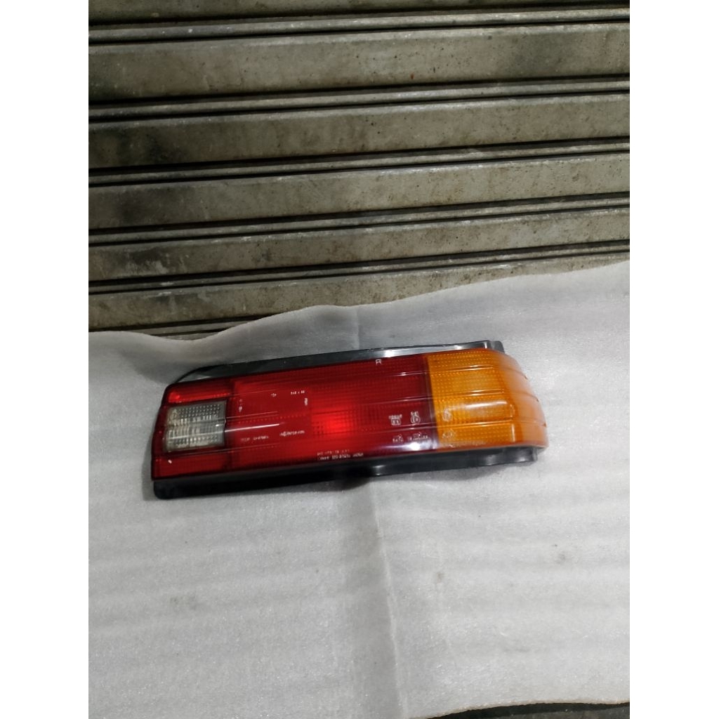 stoplamp lampu belakang Daihatsu charade cx original copotan kanan Rh