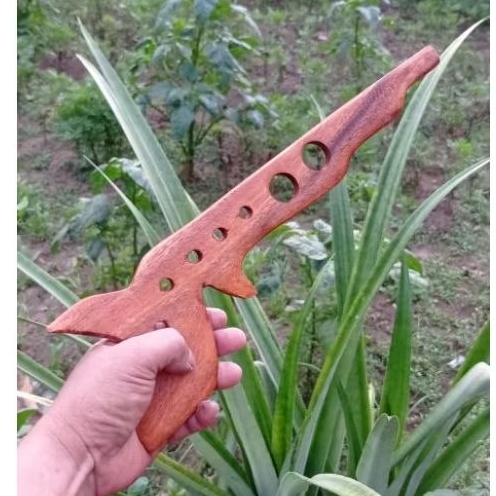 pistol kayu - pistol mainan - pistol peraga - pistol mainan anak anak - mainan pistol kayu - mainan 