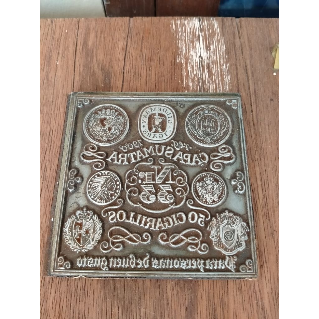 Plat Cetak Label Kotak Cerutu Kuno Capa Sumatra