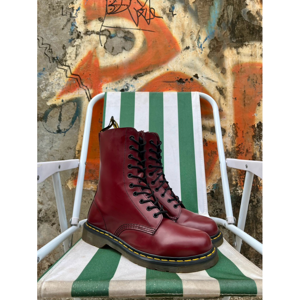 dr martens 1490 cherry red