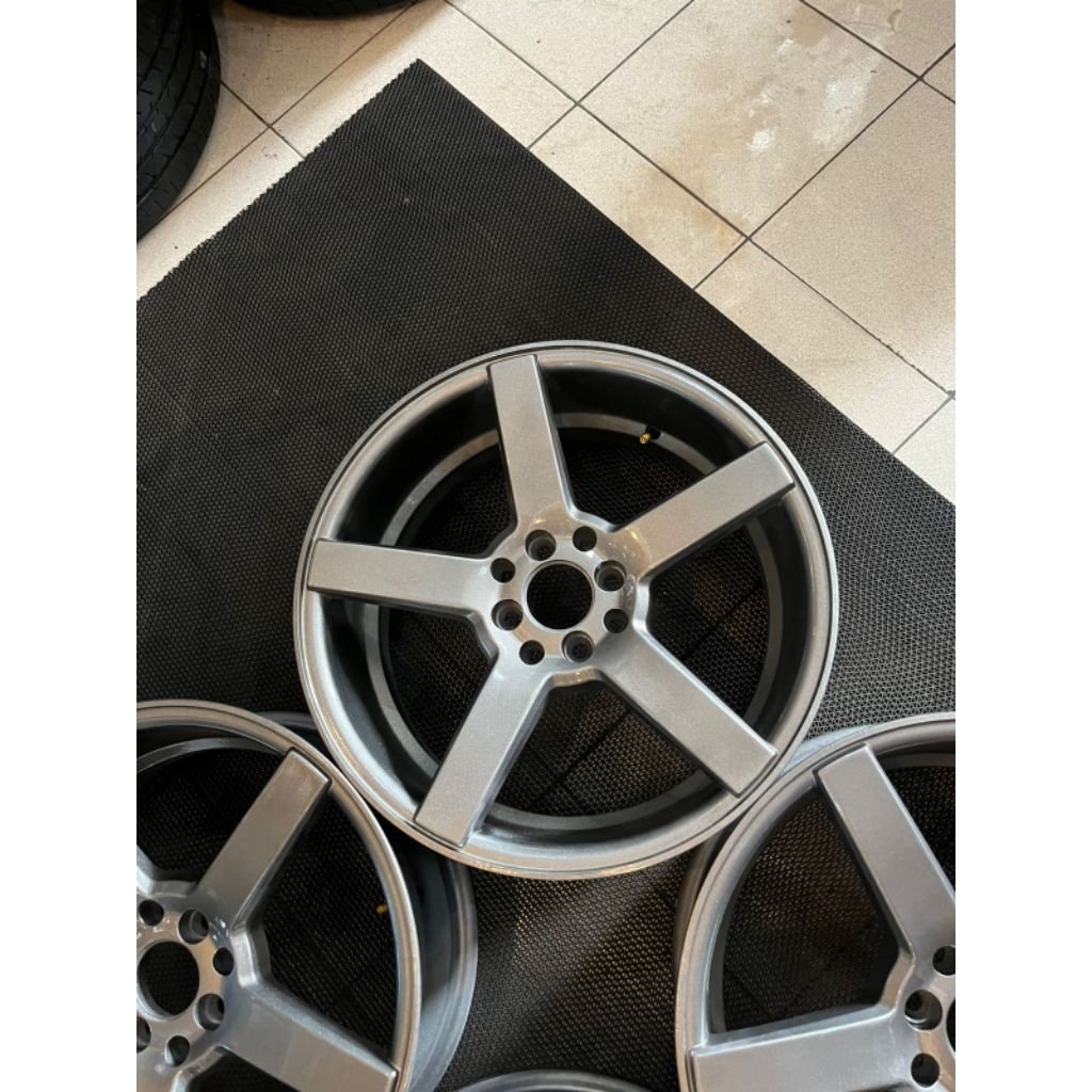 Velg seken Vossen CV5 R17X7.5 in et 37 pcd 4x100/114.3