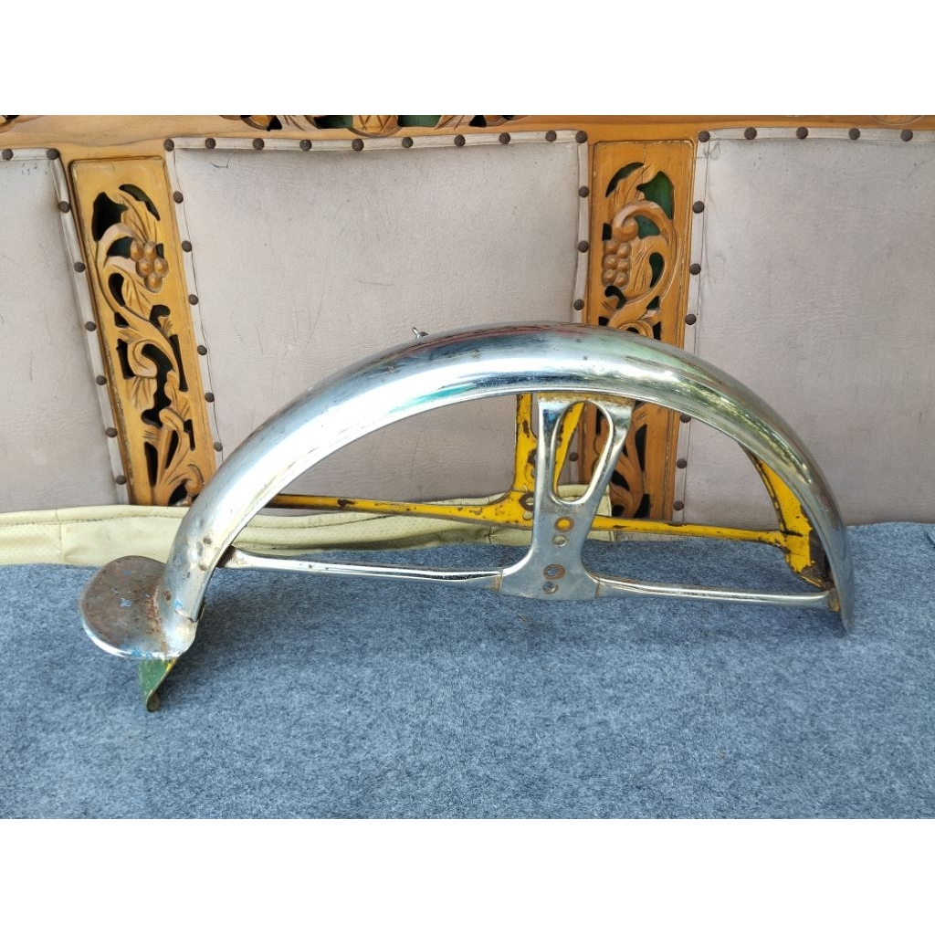 slebor depan spakbor depan yamaha L2G