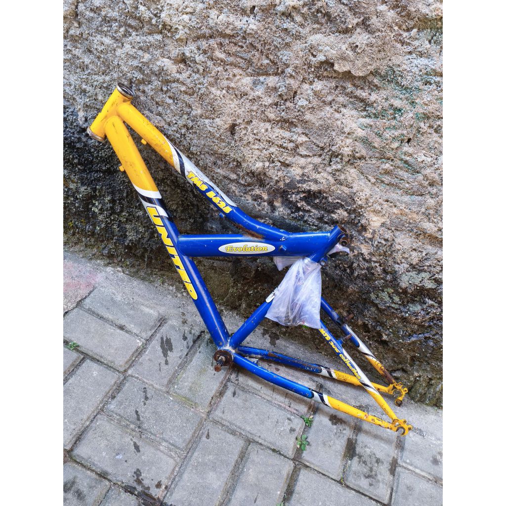 Frame MTB 26" United besi Jadul Retro Vintage Besi Hiten buat Touring ala Federal Suzuki Toyo Asahi 