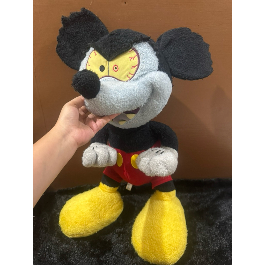Boneka karakter Mickey Mouse Zombie Disney size 58cm Original / Boneka Mickey Mouse Zombie Edition /