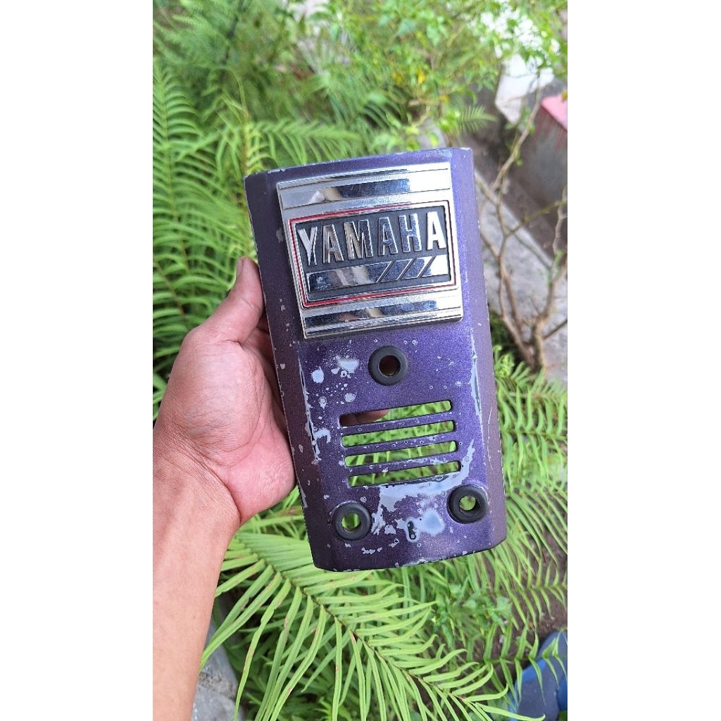 dasi panel dada violet Yamaha Alfa original