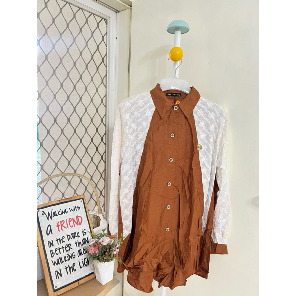 DEVIKO - Atasan Wanita Casual Terracotta Lace Blouse