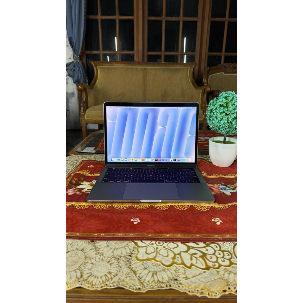 Macbook Pro 2019 2020 M1 intel i5 i7 13" Touchbar Retina Nominus 16/1TB 8/128 8/256 8/512 16/512 16/