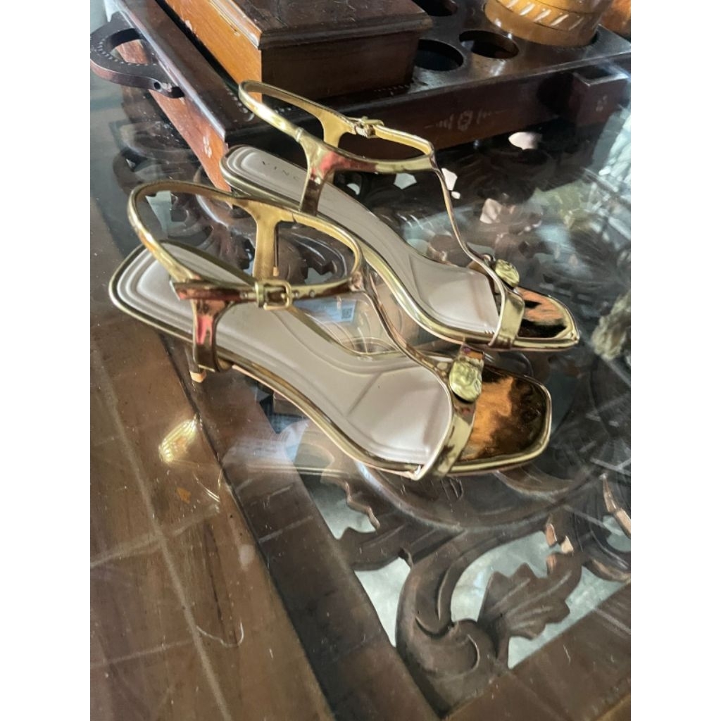 HEELS VINCCI