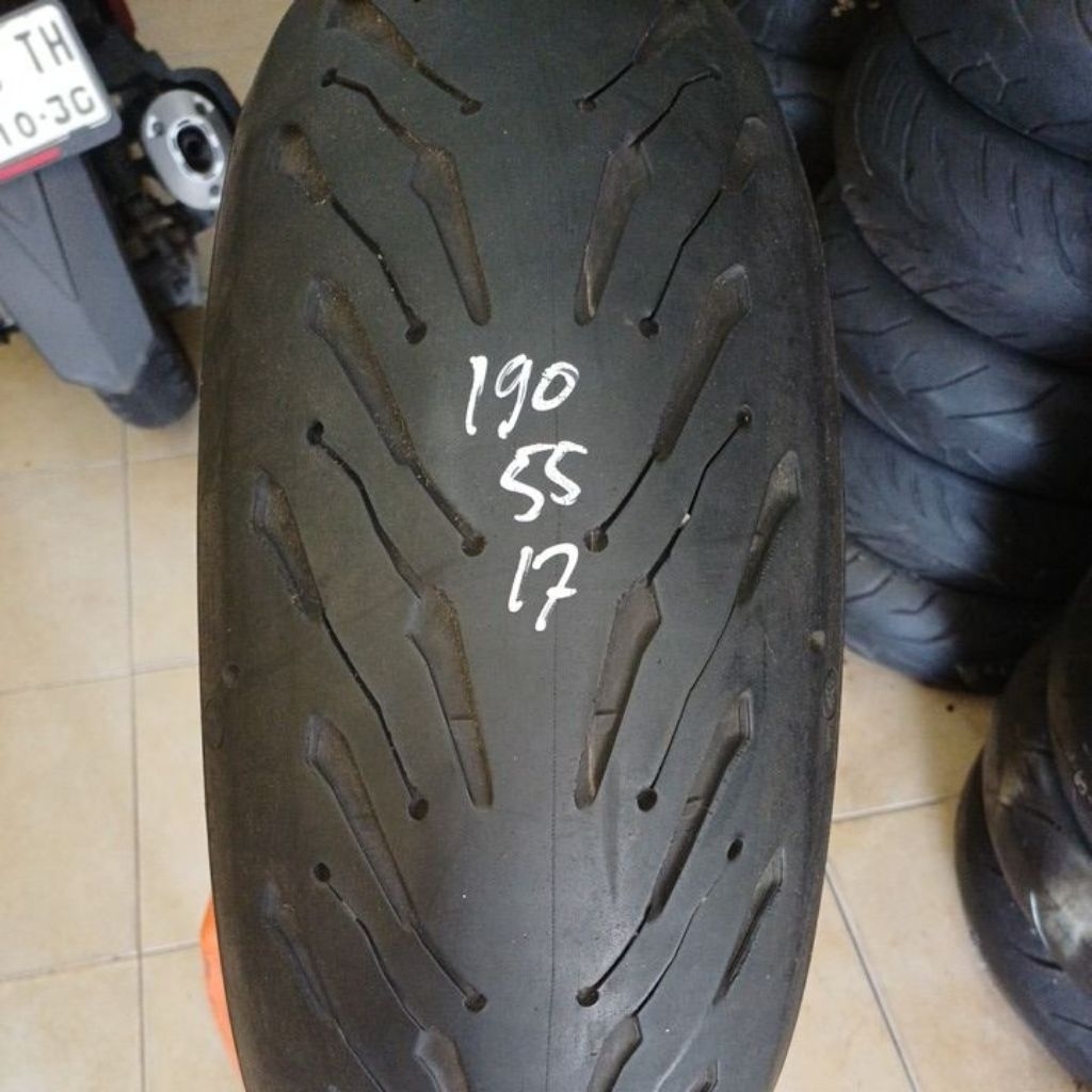 Ban MICHELIN ROAD5 190/55-17_BATTLAX_PIRELLI