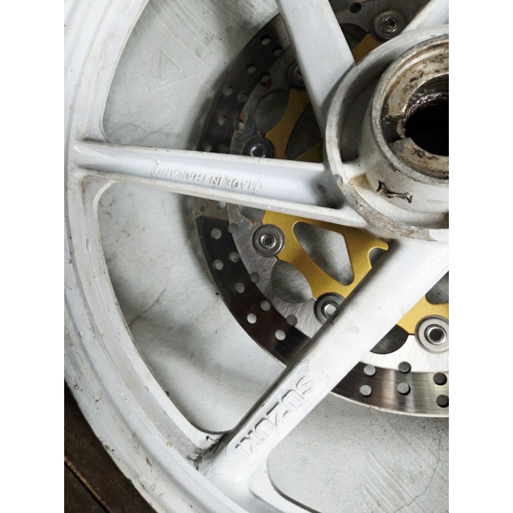 Velg Daichi Suzuki