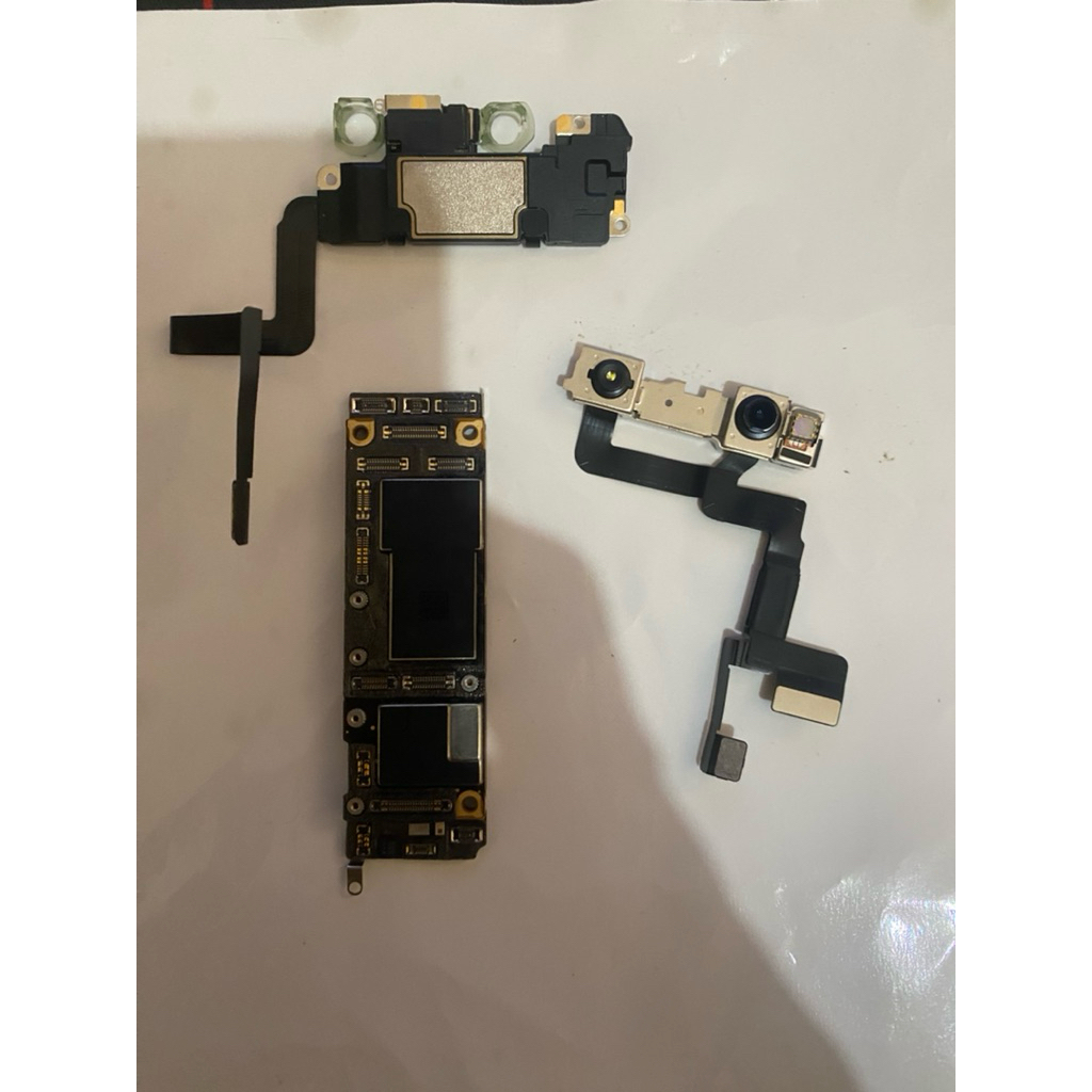 Mesin Iphone 11 64gb ibox face id lock