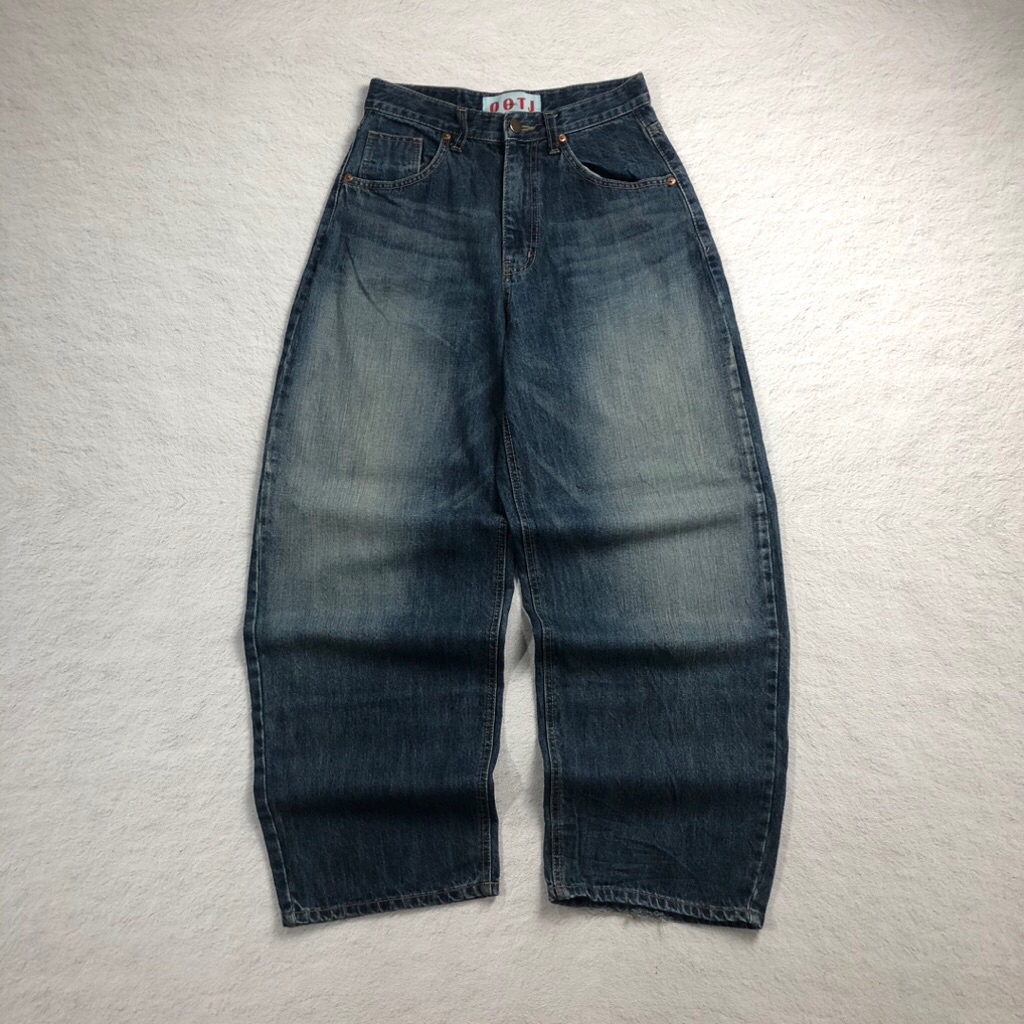 OOTJ baggy blue wash jeans.