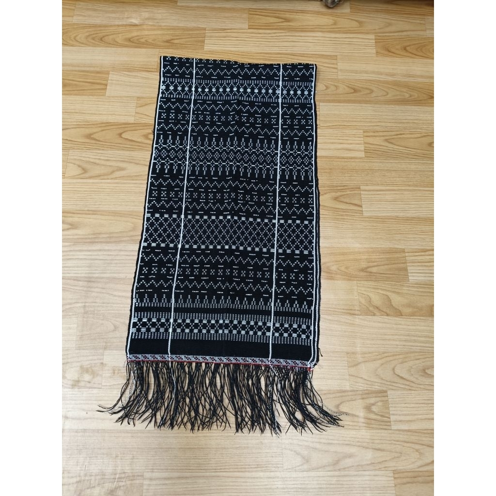 ULOS HANDE-HANDE TENUNAN TARUTUNG MARSIRAT FULL SIMATA WARNA HITAM.