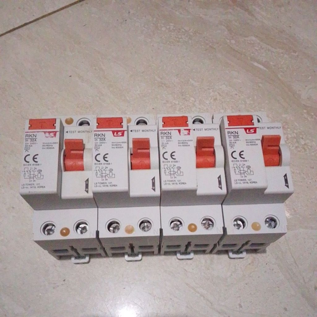 ELCB LS  BARANG KUALITAS DIJAMIN NORMAL