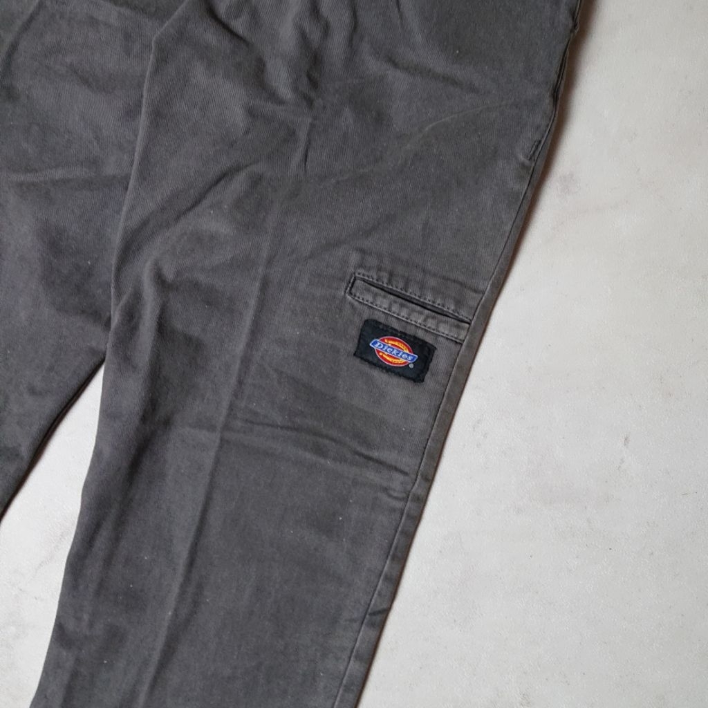 Celana Dickies Cell Pocket Pria Wanita Second Bekas