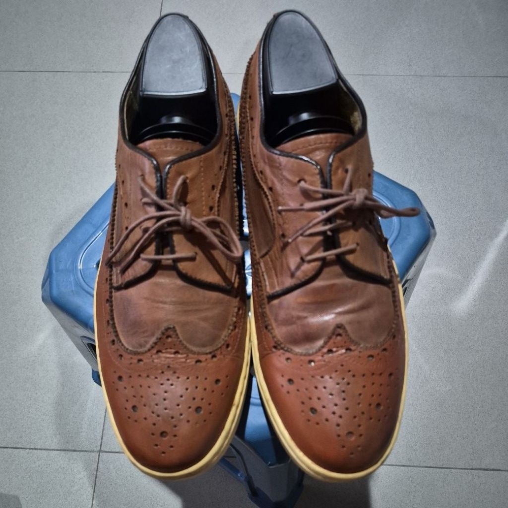 sepatu second kulit wingtip sz 42/27,5cm