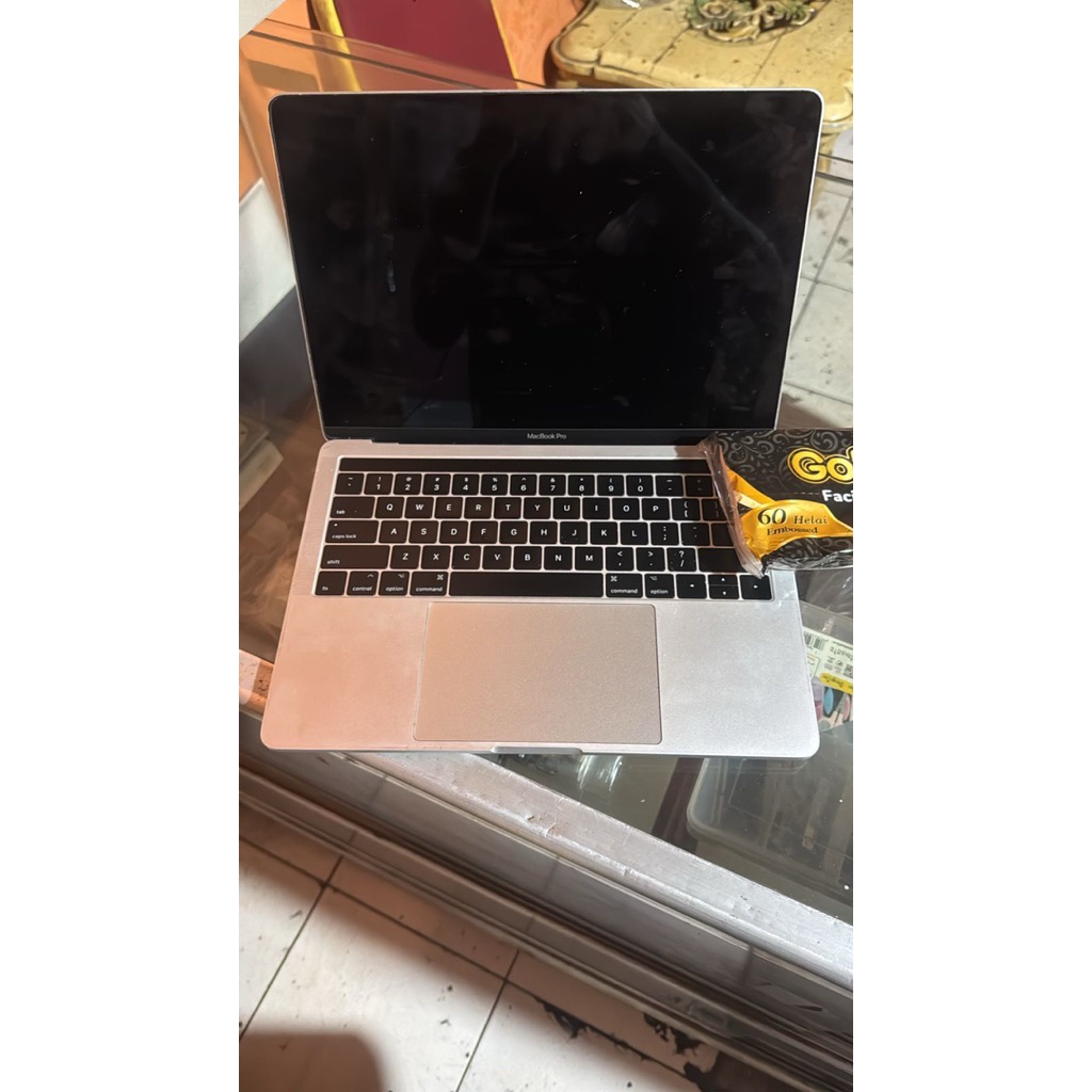 macbook pro tb a1706 i5/16/512gb i5 8/256 rusak matot