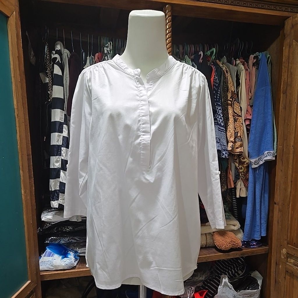 Kemeja Putih White Shirt Size 10 Valino NEW
