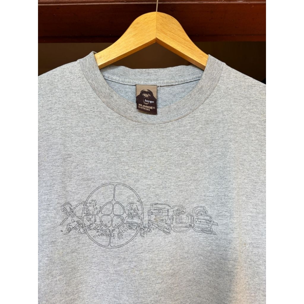 kaos xlarge center logo