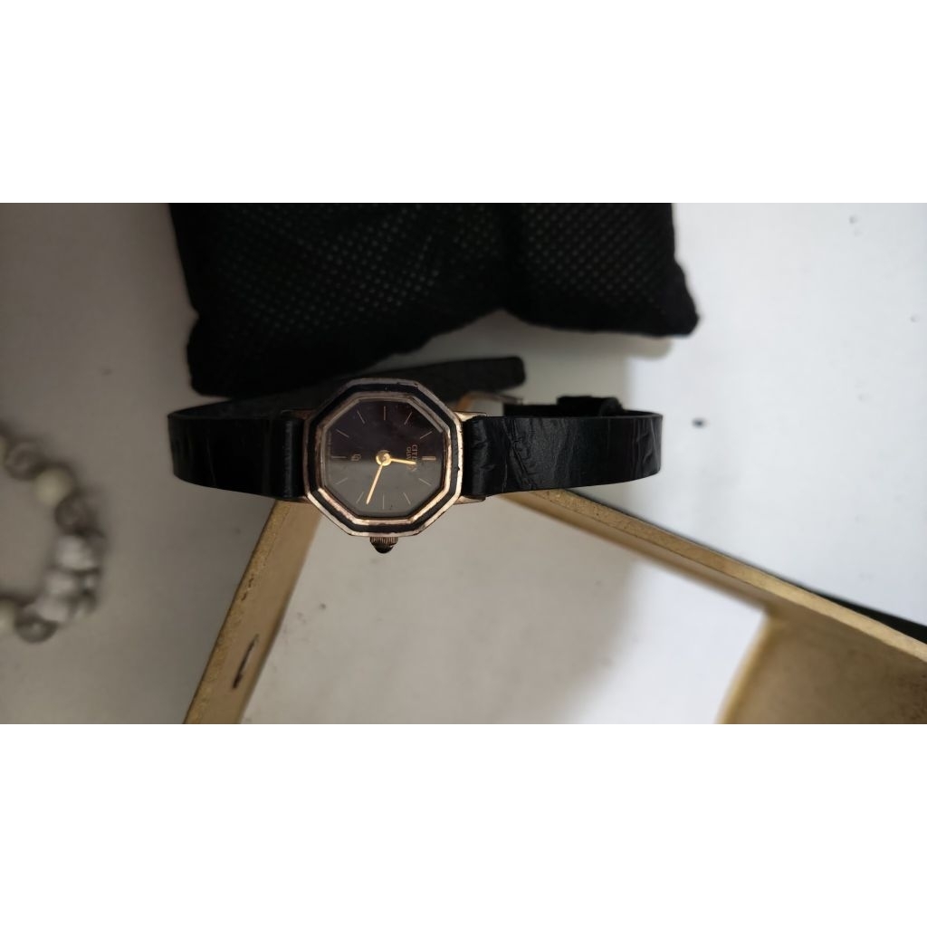 Jam Tangan Preloved Vintage Rare Hexagonal Citizen 1992