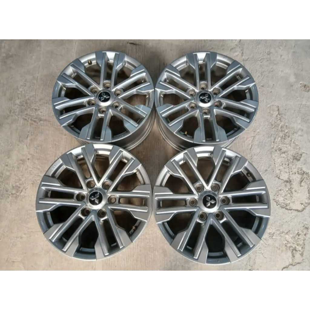 VELG BEKAS ORIGINAL PAJERO R18 PCD 6X139,7 PAJERO HILUX TRITON DLL