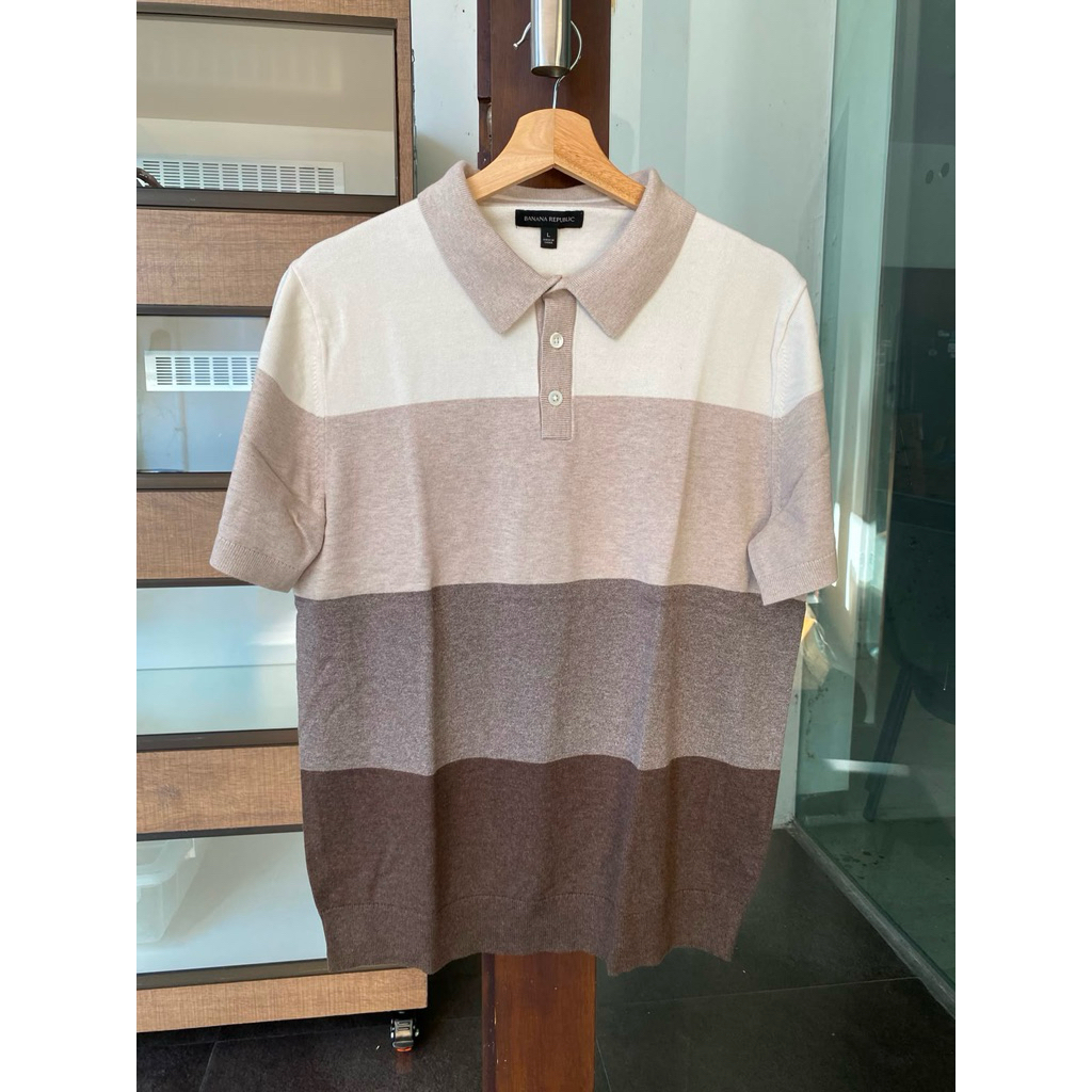 Kaos Kerah Banana Republic