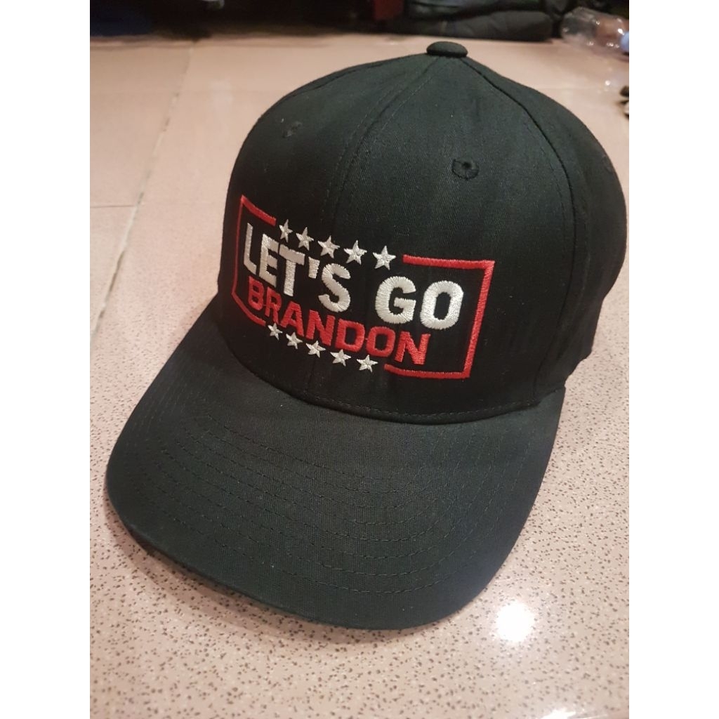 yupoong fitted