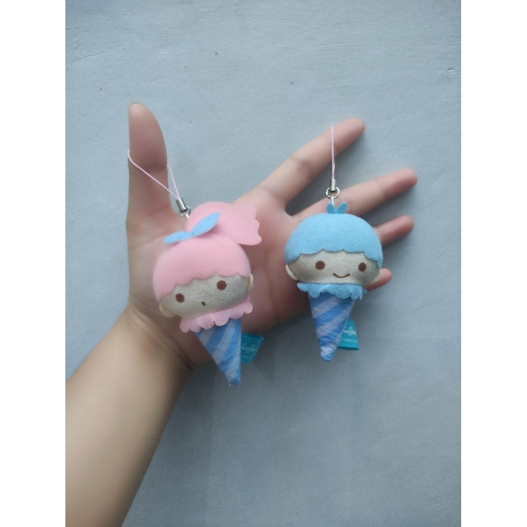 Boneka gantungan hp/ gantungan kunci/ gantungan tas/ bag charms kiki lala little twin star sepasang 
