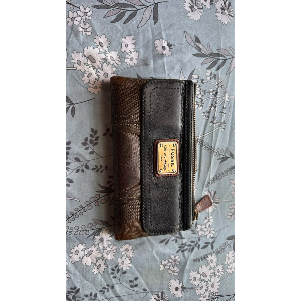 dompet fossil emerson lamb skin
