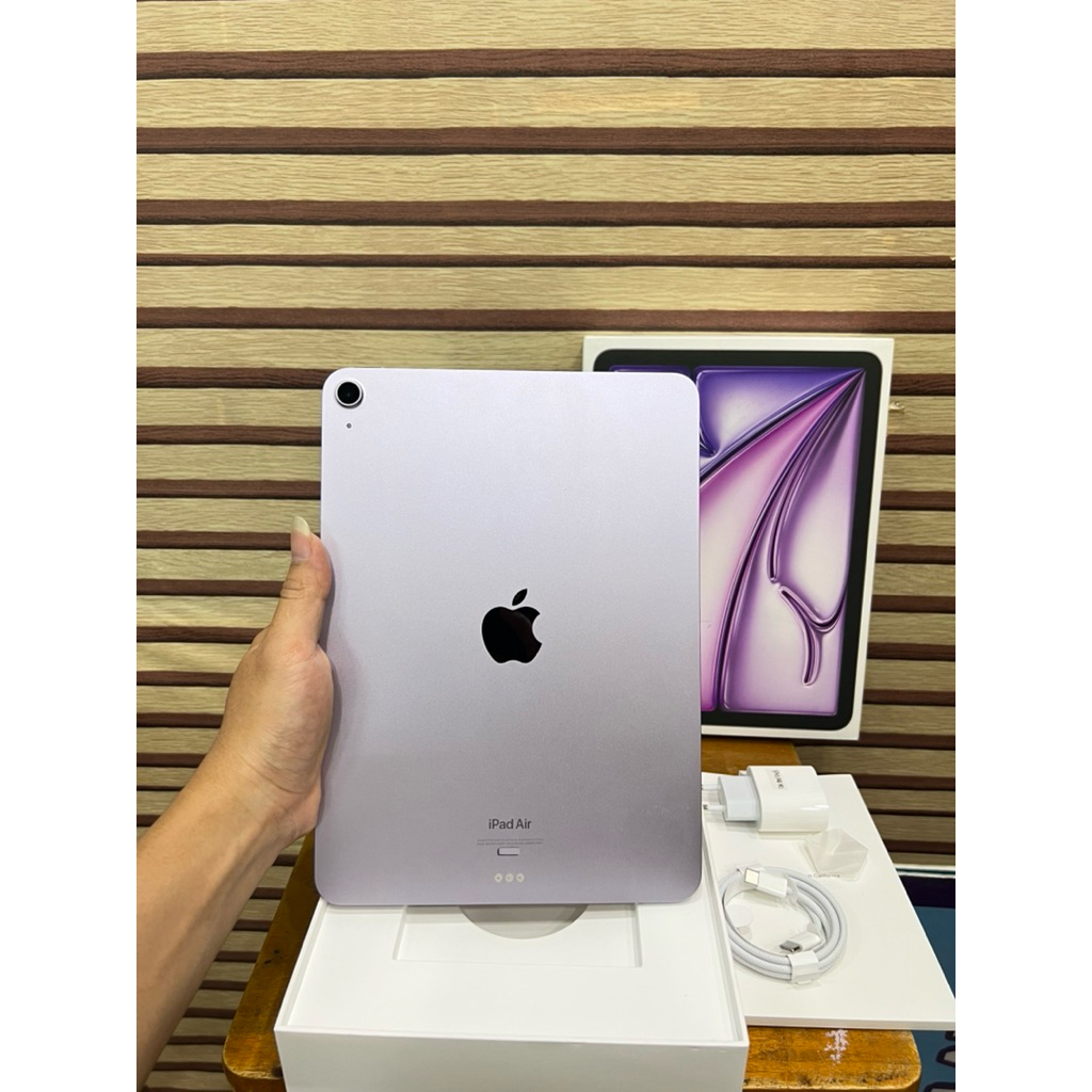 second hand iPad Air M2 11-inch 128 WiFi Garansi resmi like new
