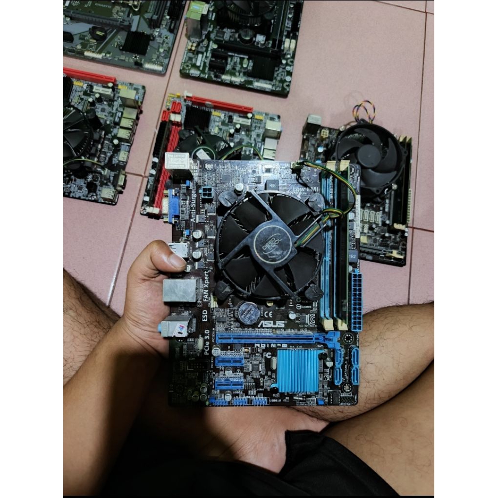 Paketan MOBO ASUS H61